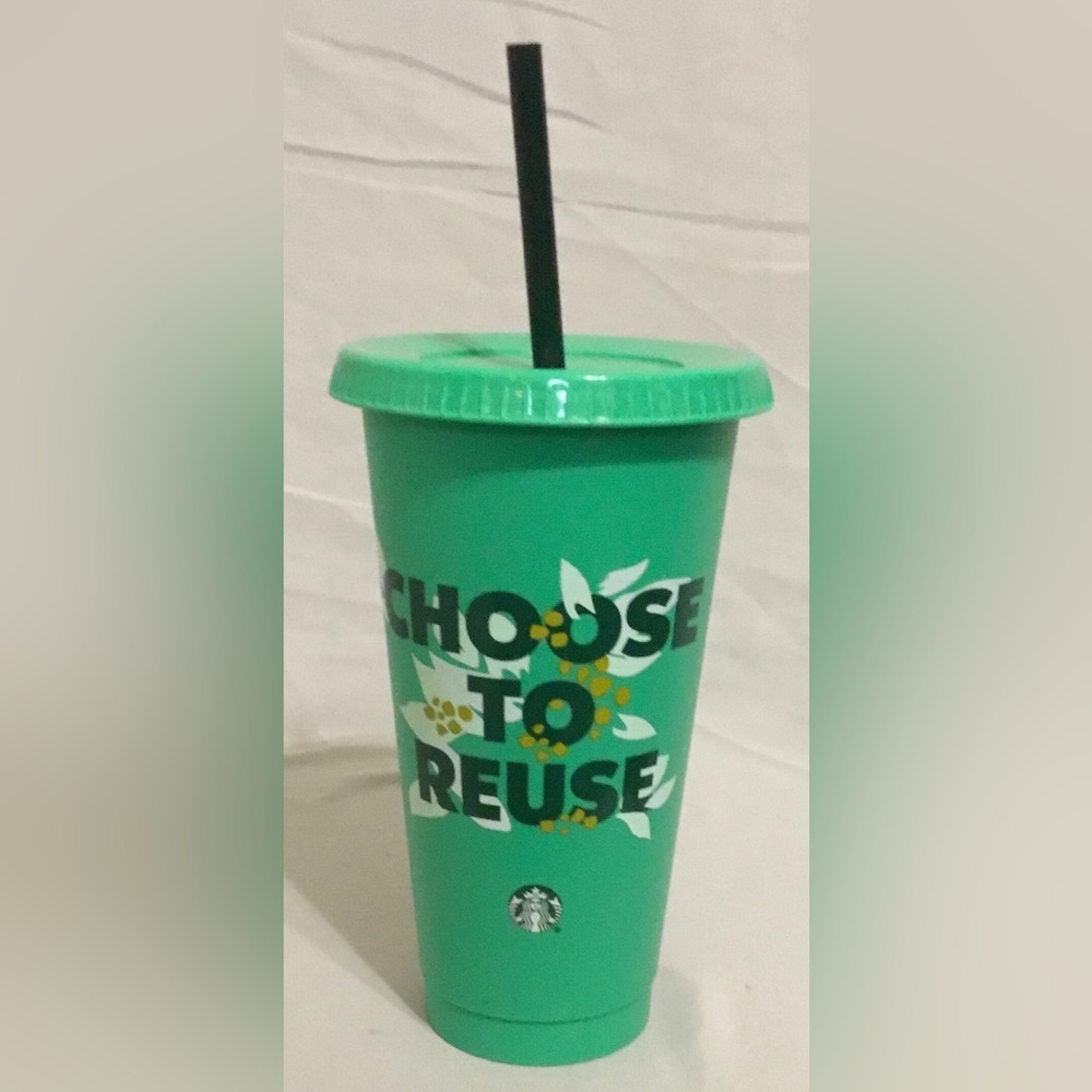 New Starbucks Reusable Green 24oz Mug Tumbler Cup